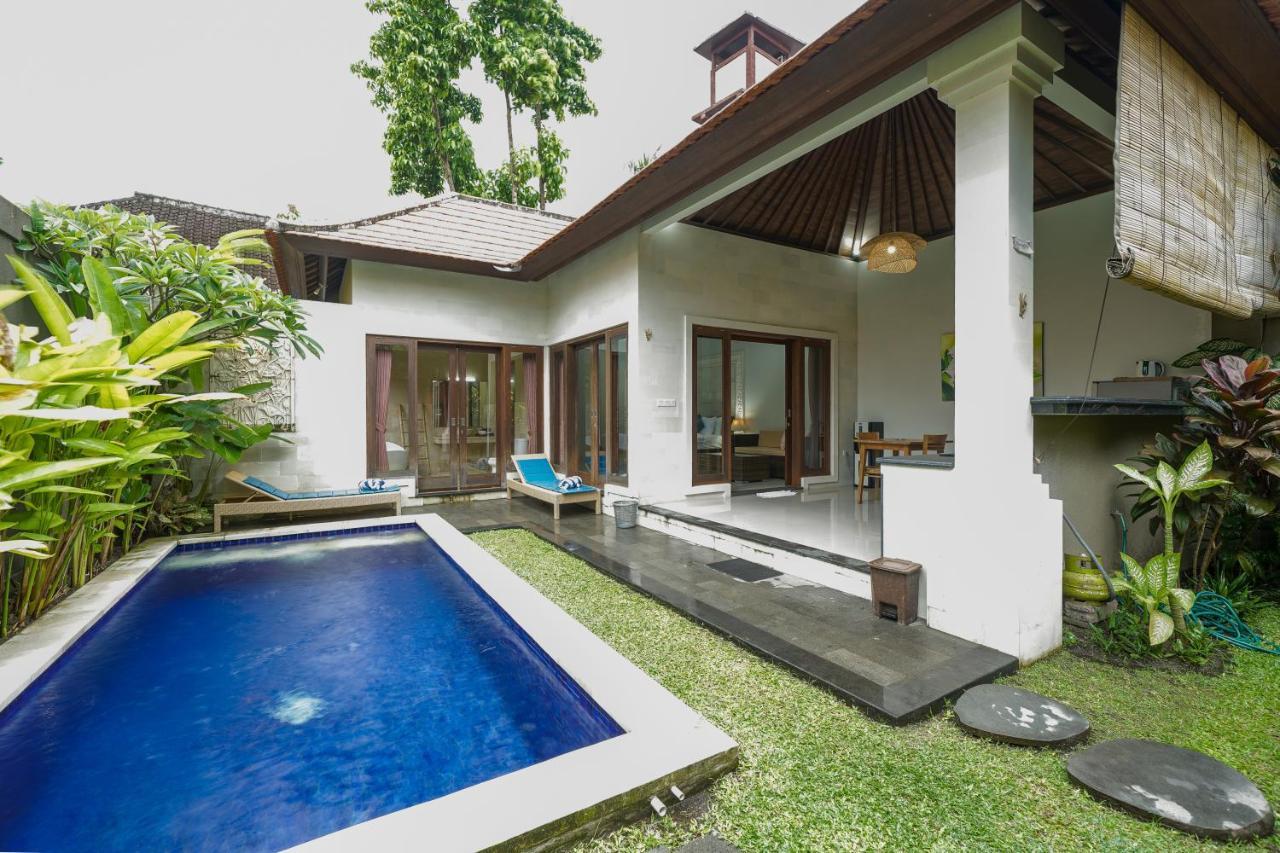 Three Brothers Bungalows & Villas Legian Exterior foto